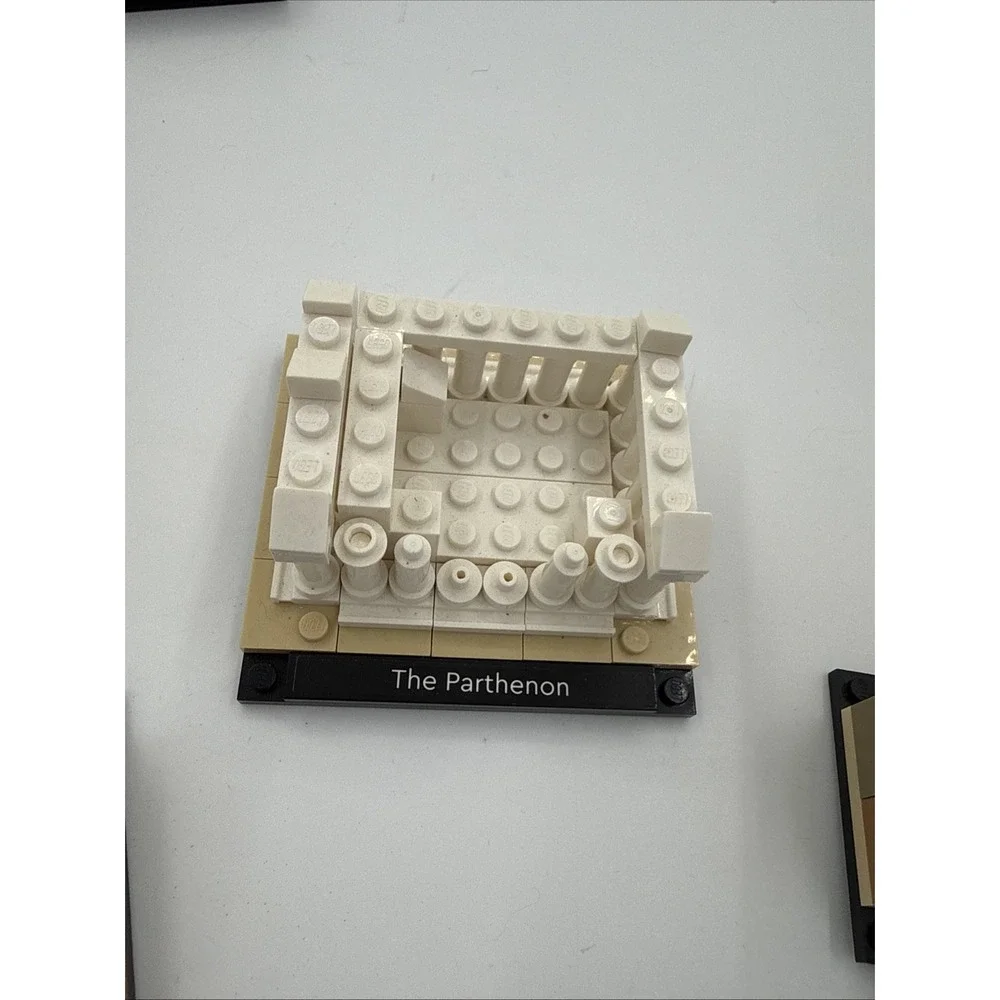 LEGO ARCHITECTURE: World of Wonders (40585) VIP Exclusive  Missing A Few Pieces